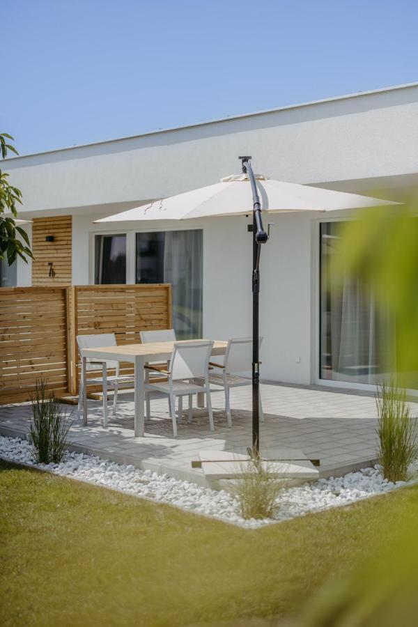 Studio 777 Apartments Illmitz Bagian luar foto